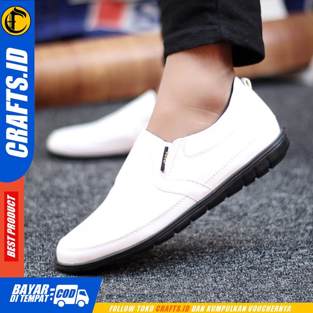 CRAFTS Majinbu - Sepatu Casual Pria Slip On