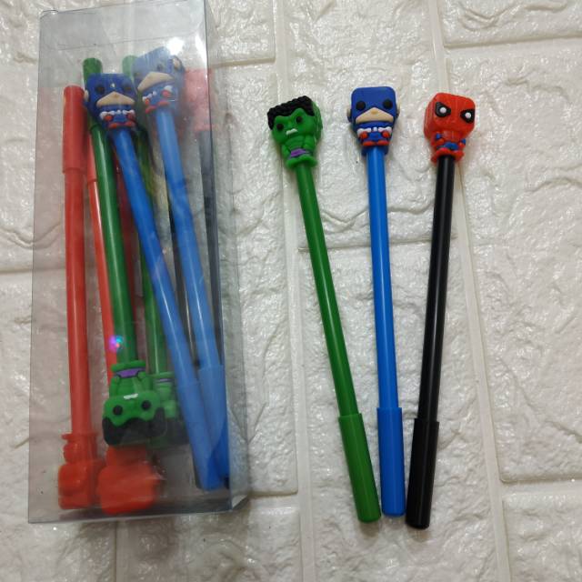 

Pen motif karakter Avangers