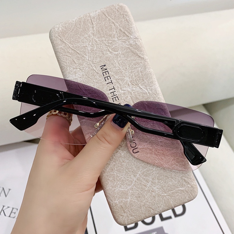 Kacamata Hitam Tanpa Bingkai Bentuk Persegi Model Hollow Untuk Wanita