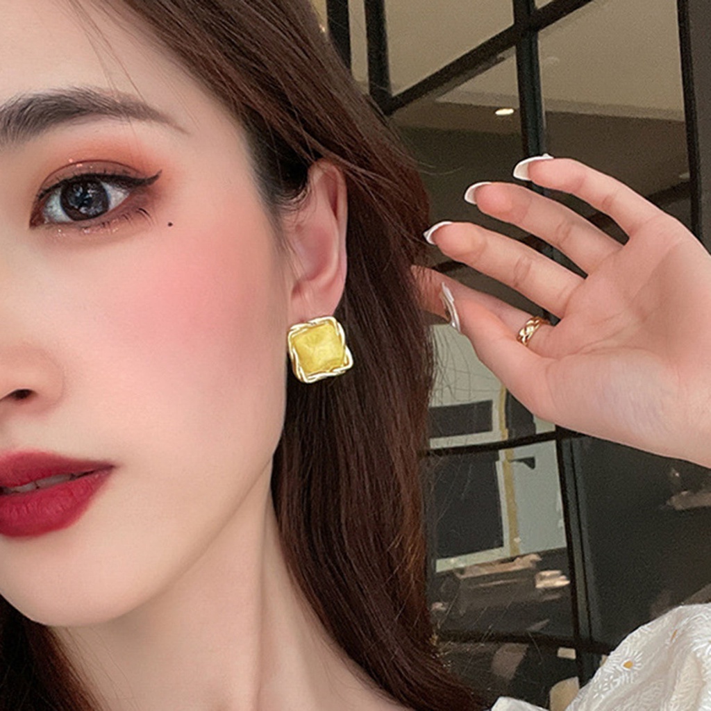 Hu Hu Hu Hu Hu Alat Bantu Pasang Kacamata♡ 1 Pasang Anting Stud Bentuk Persegi Bahan Alloy Untuk Wanita