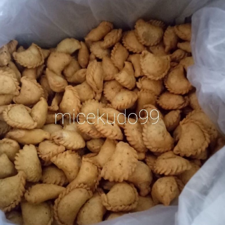 

PASTEL MINI SUPER ISI UDANG EBI KERING 250 GRAM / EBY EBBI SHRIMP SNACK