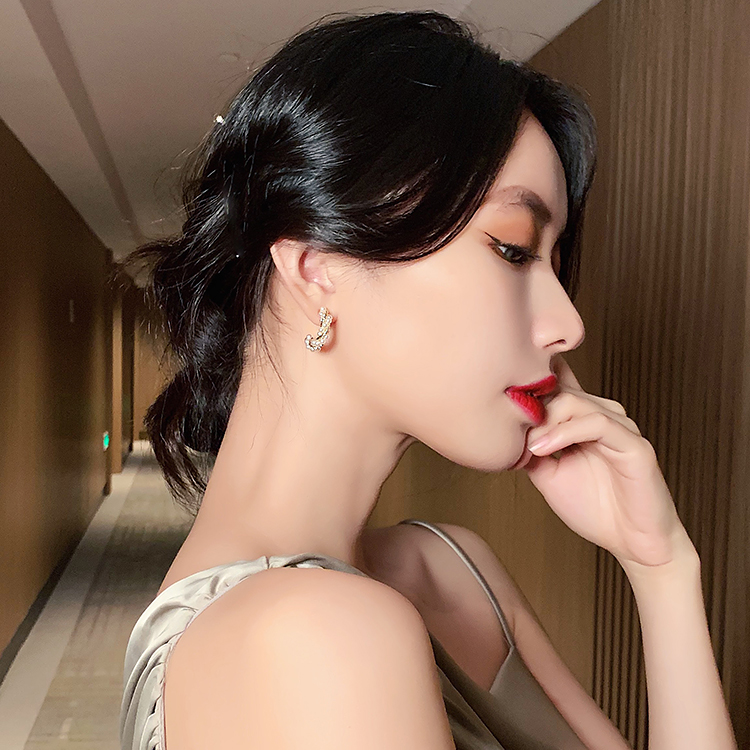 Versi Korea Dari Kepribadian Fashion Baru Anting-anting All-match Kecil Segar