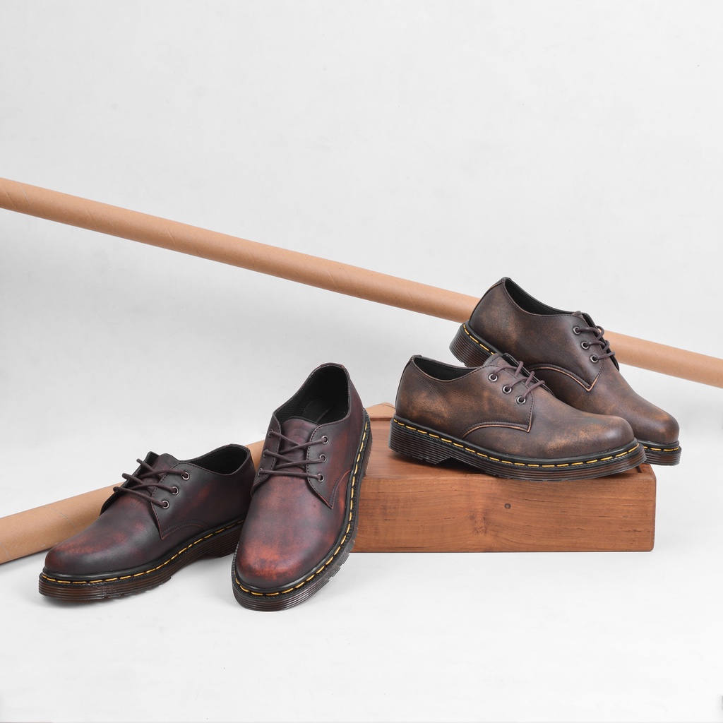 Kalmar Maroon (Kulit Asli) - Sepatu Pantofel kulit Asli dokmart sepatu docmart pendek sepatu dokmart kulit asli - Pantopel Pria Kasual Formal Kerja Kantor Kuliah oxford original