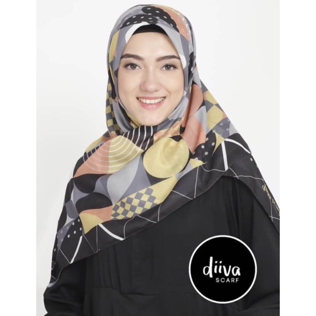 Diiva Scarf 65