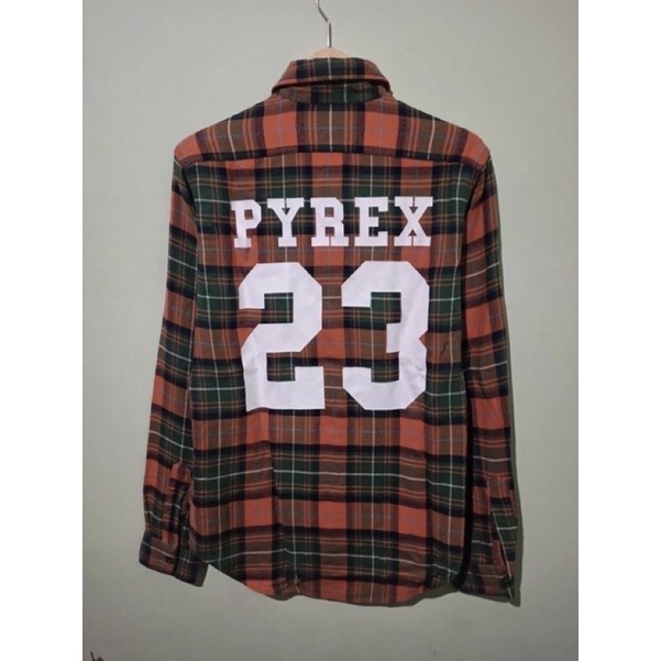 Kemeja flannel polo pyrex 23