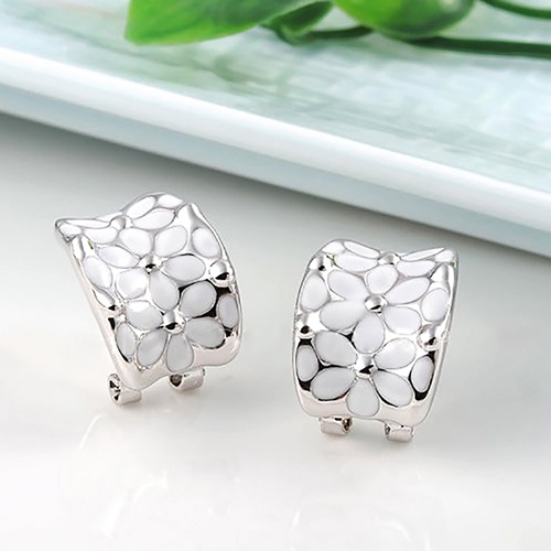 Hu Hu Hu Hu Hu Alat Bantu Pasang Kacamata♡ Anting Tusuk Gantung Wanita Desain Bunga Gaya Elegan Untuk Pestapernikahan