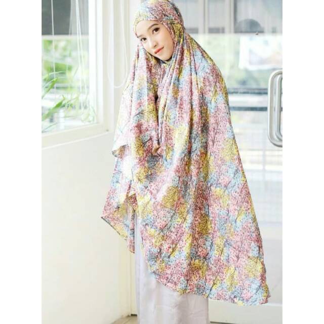 Mukena tazbia sakura forest