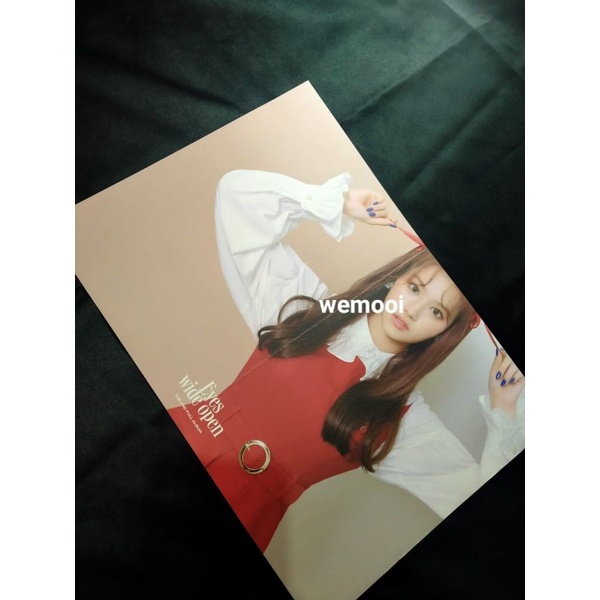 FOLDED POSTER SANA EYES WIDE OPEN