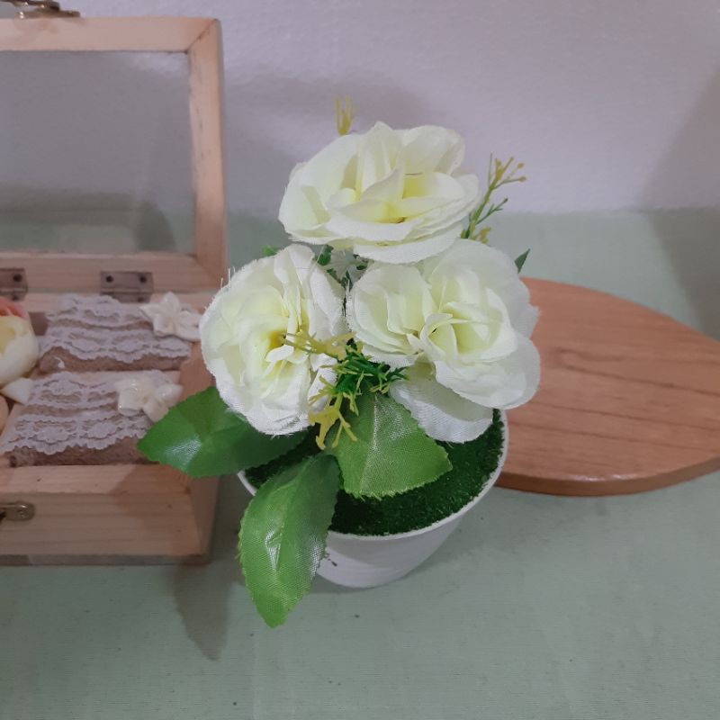 Bunga mawar k3 bunga hias bunga artificial bunga imitasi-Putih