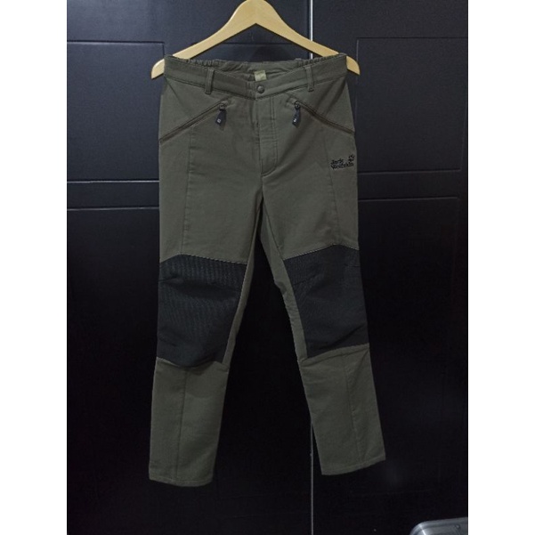 celana outdoor jack wolfskin 30 31