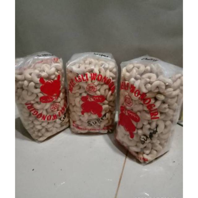 

KACANG MEDE METE SUPER 1 kg