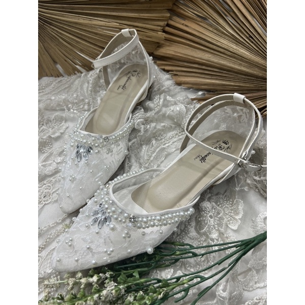 flatshoes wanita Zaneta putih tali