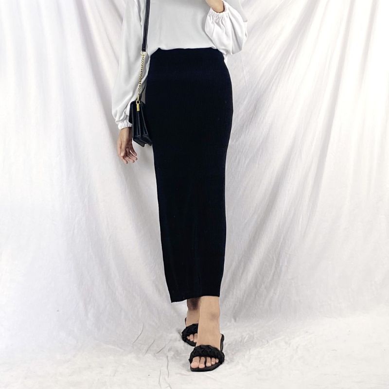 ROK RAJUT SPAN KNIT/ROK PANJANG-Hitam