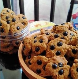 

Cookies chocochips kue kering paket lebaran kemasan tabung 300ml