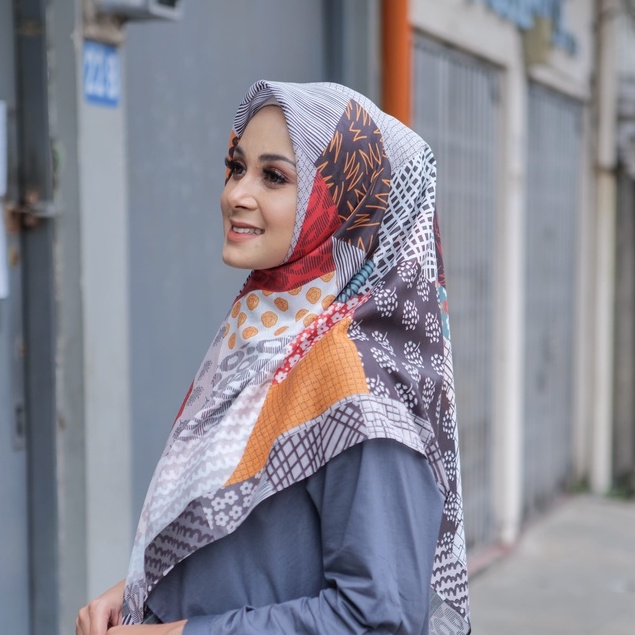 Hijab Segi Empat Printing | Courage | Levelup | Levelscarves