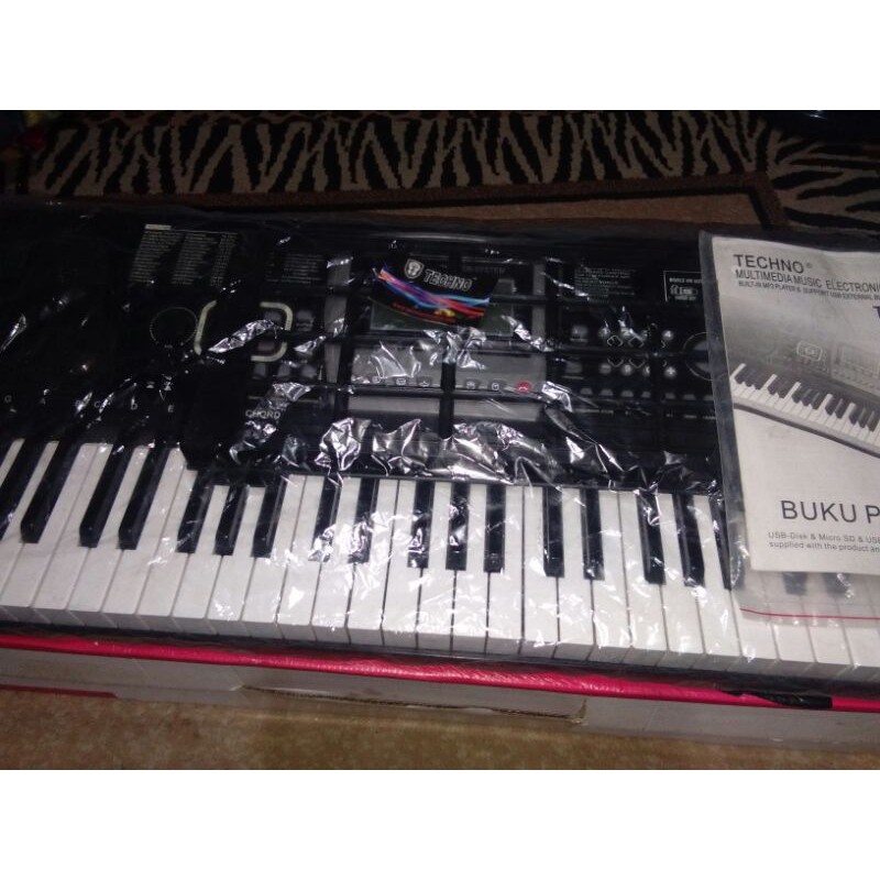 Piano/Orgen Techno T-9700ig3 (bekas)