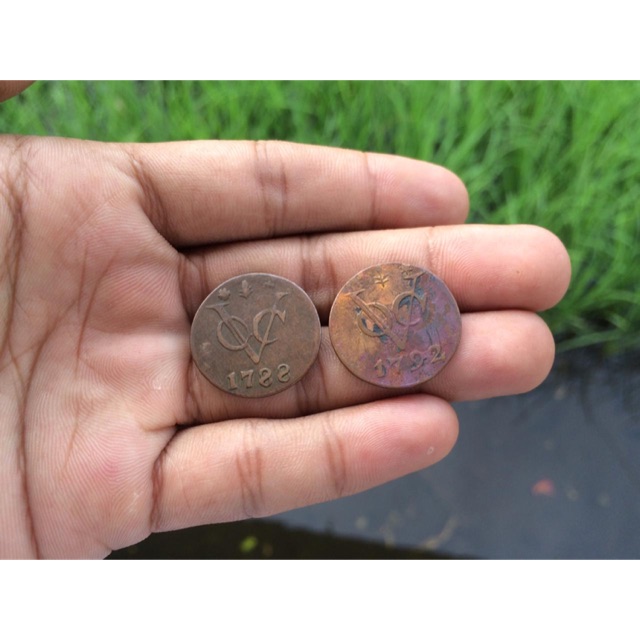 Koin Kuno VOC 2pcs terbaik