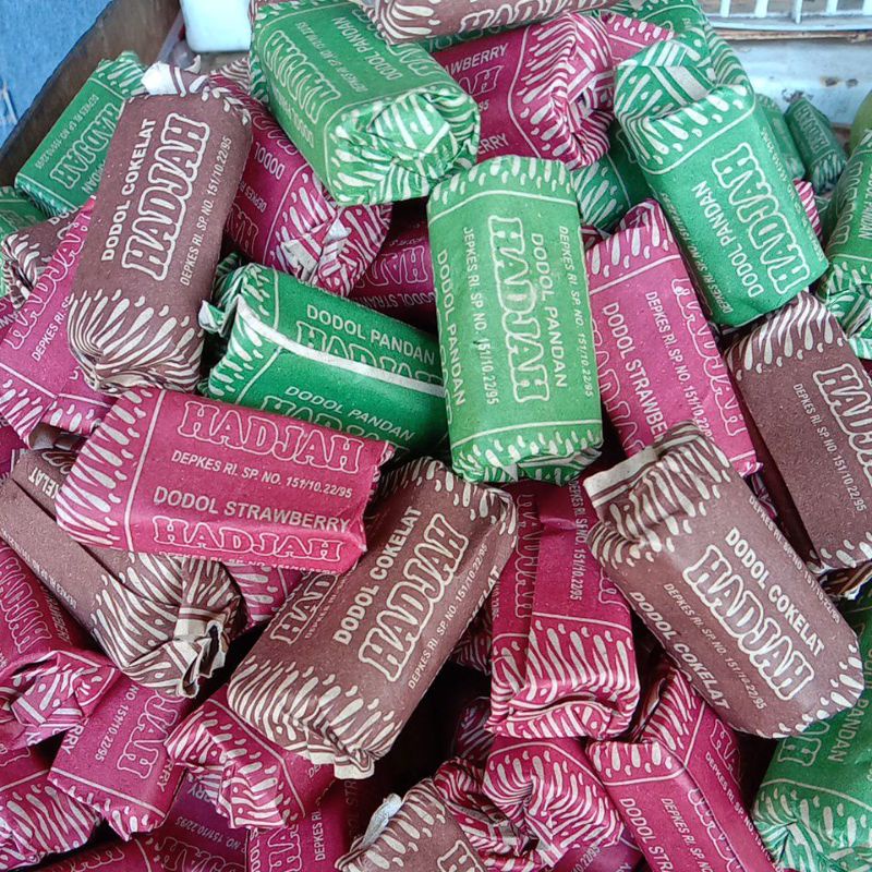 

dodol garut mix/pandan/strawbery/coklat 500gr