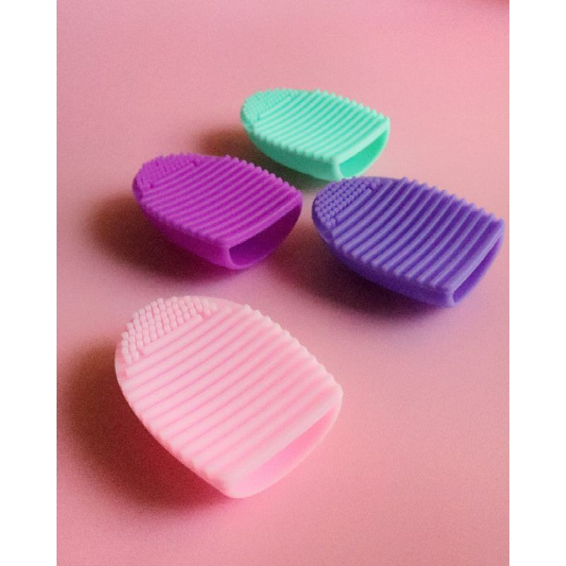 BRUSH EGG / ALAT PERBERSIH  BRUSH MAKE UP /KUAS MAKE UP