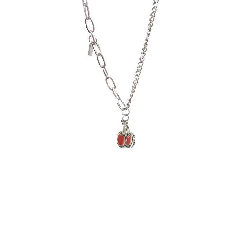 Jepang dan Korea gaya manis segar red cherry kalung wanita hip hop titanium steel asimetris jahitan