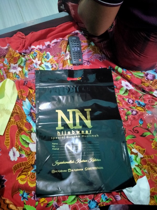 Plastik Sablon / Plastik Ziplock Plong Ukuran 25x35 Free Desain [ Min Order 100pcs ]