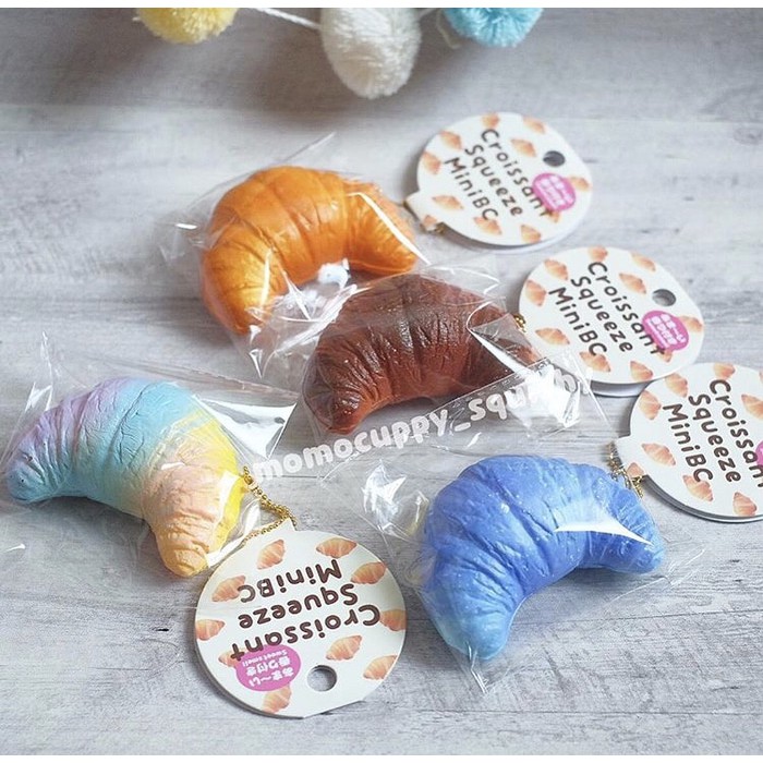 SQUISHY LICENSED mini croissant by Lian ( roti kroisan kecil ORI JAPAN