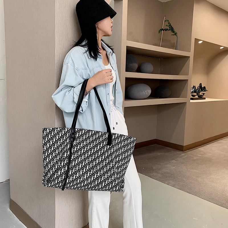 (2Pc Bisa 1Kg)GTBI998875617 New arrival  !! Tas Tote Bag   Wanita Import Premium