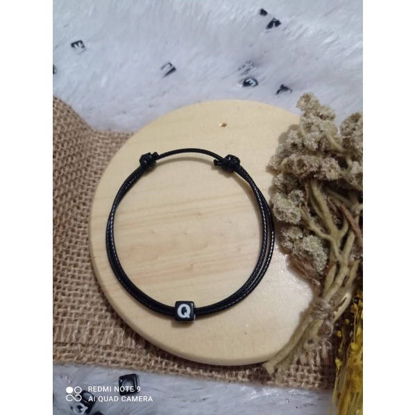 (GRATIS) GELANG TALI COUPLE PERSAHABATAN INISIAL anti air (A-Z) COSTUM 1 HURUF( anti air) BELI 10 FREE 1 GELANG POLOS Gelang couple / gelang nama /gelang inisial/ gelang Costum / gelang persahabatan / gelang huruf / gelang murah / gelang viral