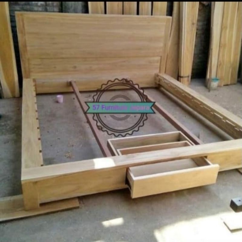 Tempat tidur dipan ukuran 180cm jati + laci mentahan