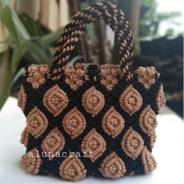 Tas talikur motif mawar