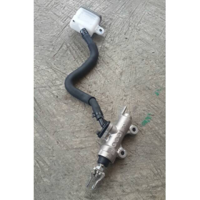(Original) Master rem belakang cbr 150 cbr150 old karbu + tabung oli