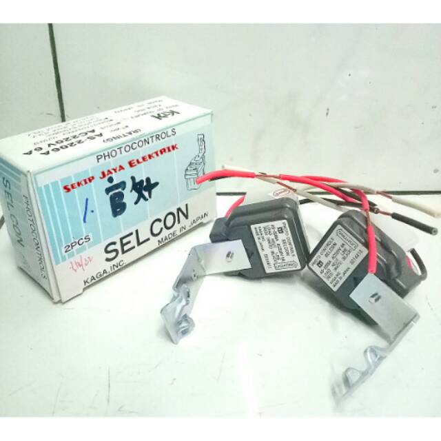 Photocell Photocontrols Sensor Cahaya Otomatis 6A Selcon original
