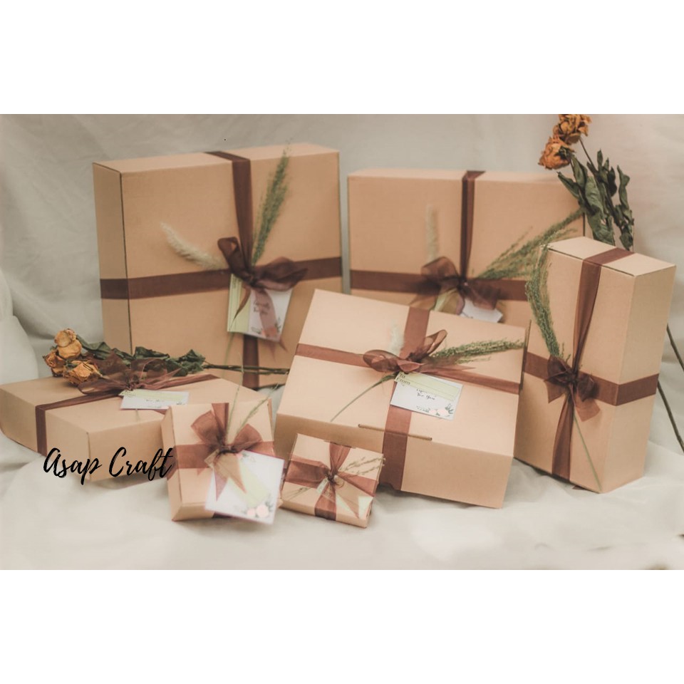 

Kotak Kado / Gift Box / Packaging Hadiah / Hampers Box / Unik Goni Aestetic Murah