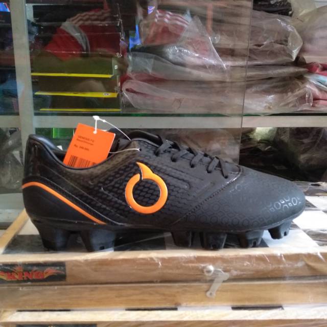 Sepatu bola ortuseight Genesis bola