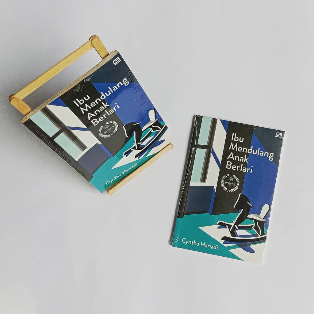 Ibu Mendulang Anak Berlari