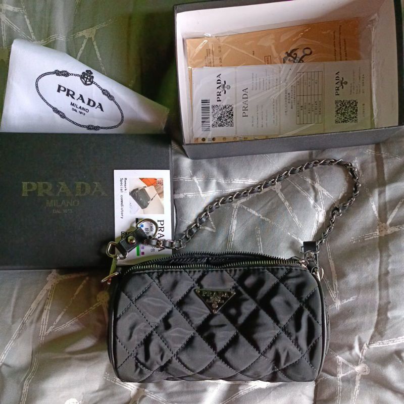 Prada sholder bag Nilon