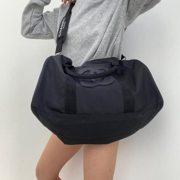 AE16Z03 CHANNEL VIP GIFT TRAVEL BAG DSG531ESG