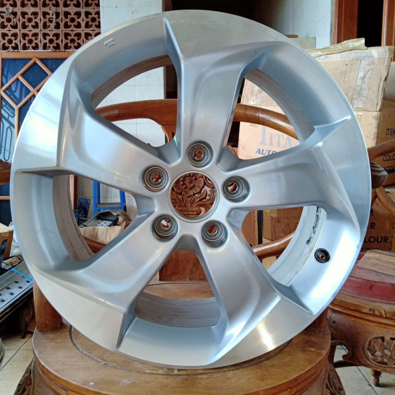 Velg Mobil HONDA HRV R17, Lubang PCD 5 114 (original)
