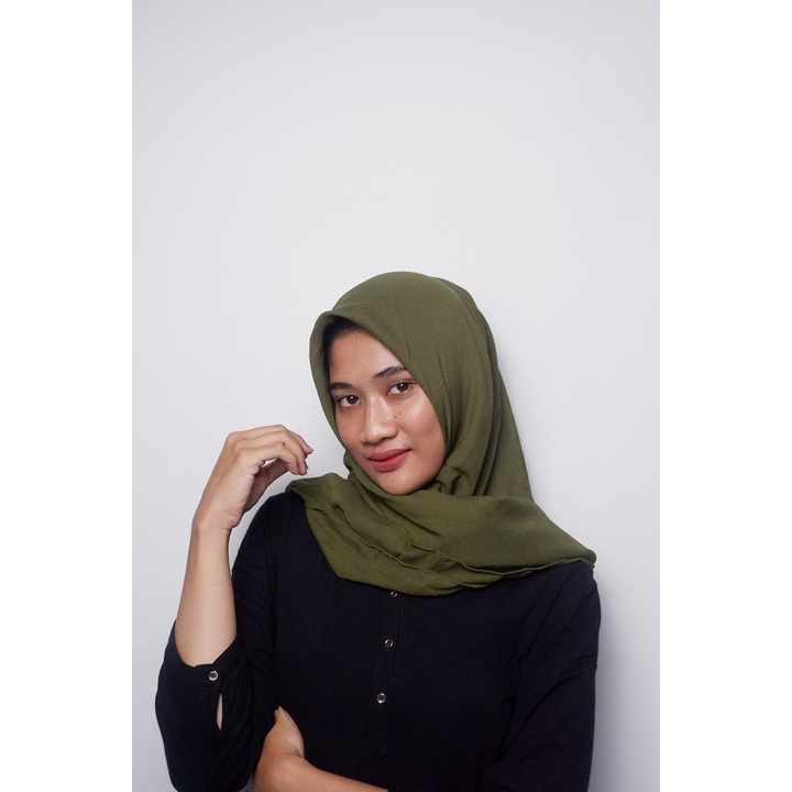 50 warna BELLA SQUARE JILBAB SEGI EMPAT POLLYCOTTON-bella olive