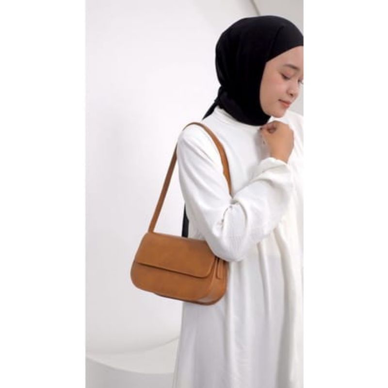 Tas Selempang SORA Premium | Slingbag Wanita | Tas Murah Wanita - Tas Simple