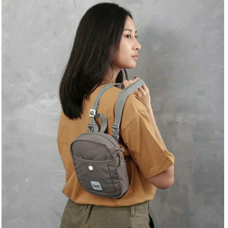 Tas Selempang Wanita Original Tusk Hacigo Grey