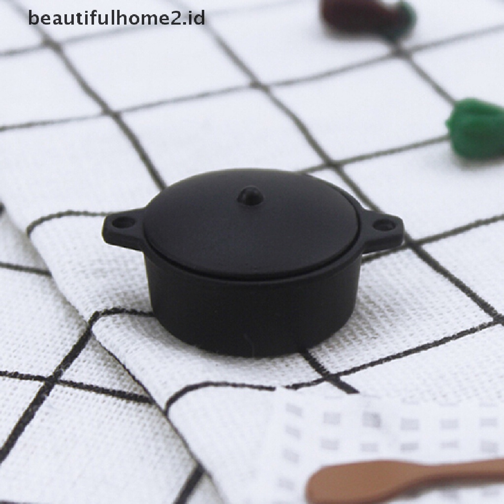 (beautifulhome2.id) Mainan Miniatur Panci Hitam Skala 1: 12 Untuk Aksesoris Dapur Rumah Boneka