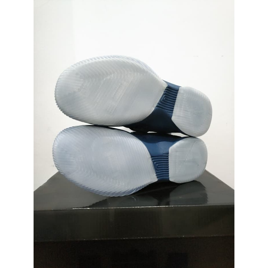 Dijual  SEPATU BASKET LEBRON ZOOM SOLDIER 12 AGIMAT   LEBRON JAMES  Murah