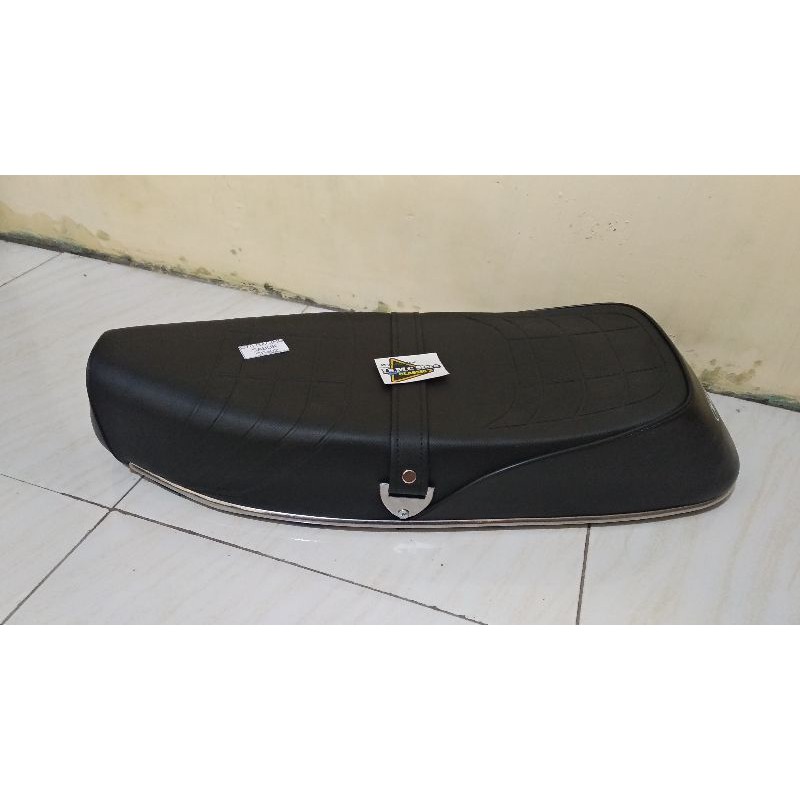 jok racing Honda c70 set ada sabuk nya jok anti gembos