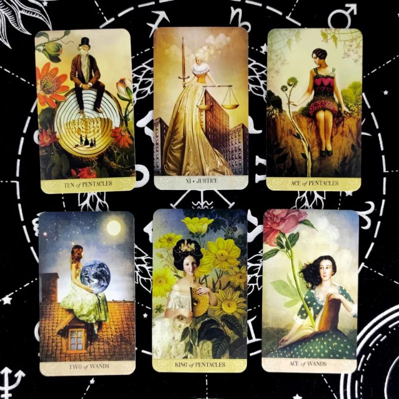 Mystical Momens Tarot