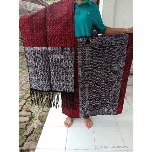 Songket ulutoros tenun tangan tarutung