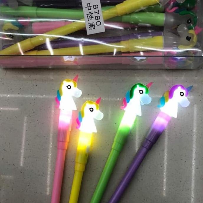 

Pulpen Lampu Unicorn Nyala / Gel Pen Karakter Kuda Pony Pena Unik
