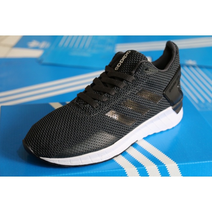 ramas ΑDIDAS Questar Warna Hitam Lis Hitam Ride Sepatu Pria Olahraga mrh