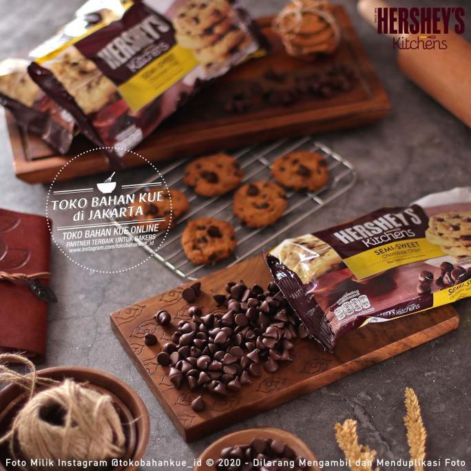 

Hershey Semi Sweet Chocolate Chips 340gr Hershey's Kitchen Baking Chip