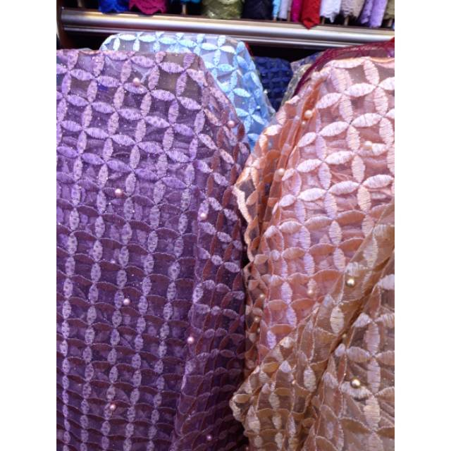 Tile Kotak Glitter Mutiara - Harga per Setengah meter